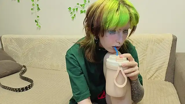 KandraCruser's Live Sex Cam Show