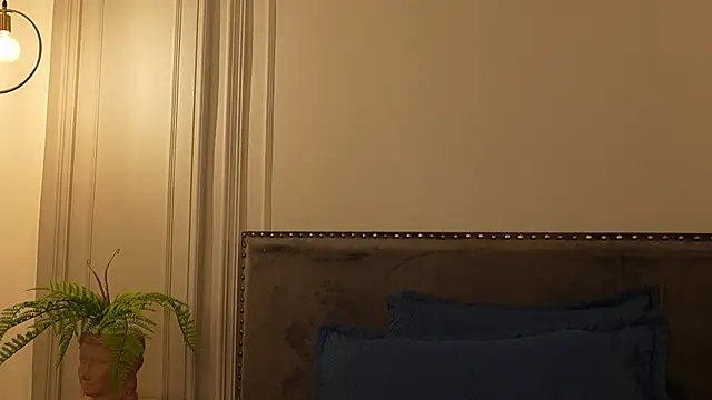 IrisBaker's Webcam Show