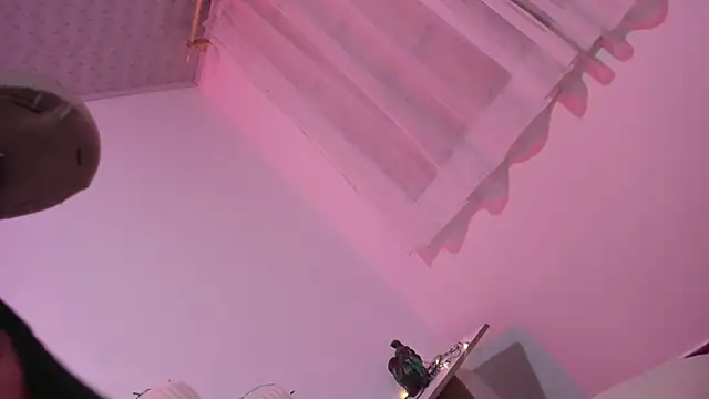 pretti_scarlett's Live Sex Cam Show