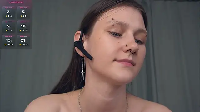 MoiraHavins' Live Sex Cam Show