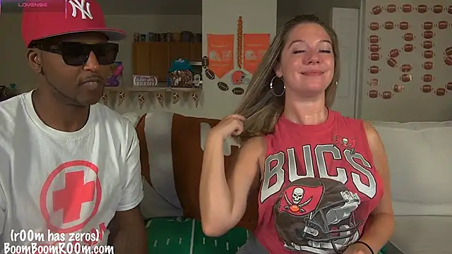 boomboomr00m's Webcam Show