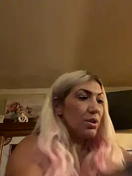 LittleMissEeve's Live Sex Cam Show
