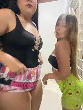 royalgirls_x's Live Sex Cam Show