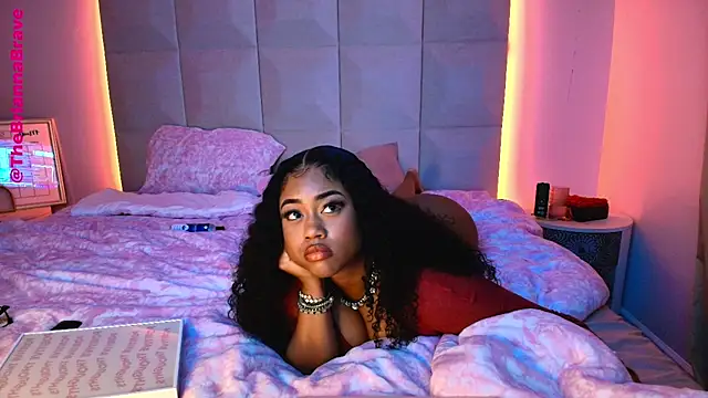 BriannaBrave's Live Sex Cam Show