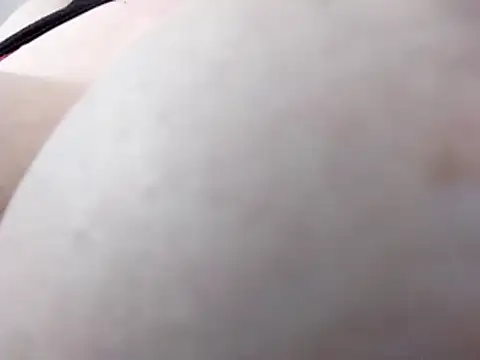 StrawberryBels' Live Sex Cam Show