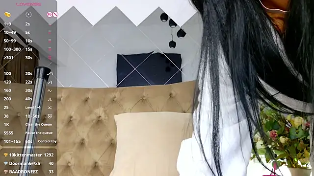 TiffanyWestX's Live Sex Cam Show