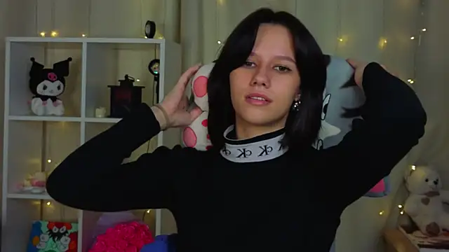 MyeshaTress' Webcam Show