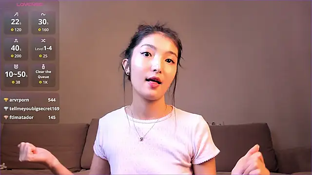 nooniemoon's Live Sex Cam Show
