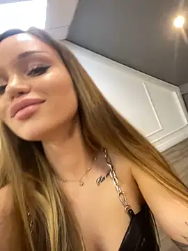 MarilynNova's Live Sex Cam Show