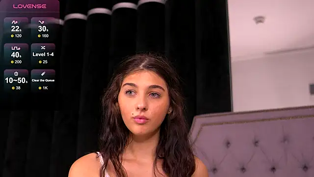 SweetSprinkle's Live Sex Cam Show
