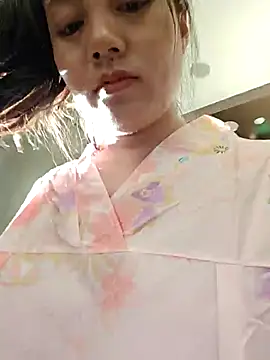 bingxin-'s Live Sex Cam Show