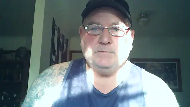 KINKYBLUEYES69's Live Sex Cam Show