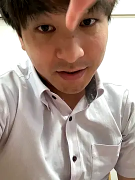 yuuki8910's Live Sex Cam Show