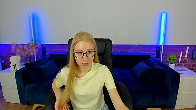 Alina_Blonde's Live Sex Cam Show