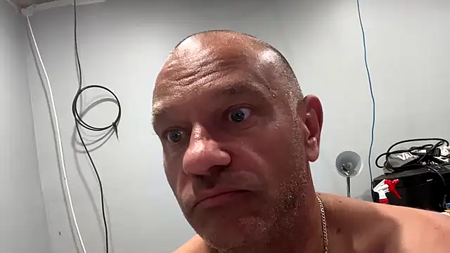frankyjones8989's Live Sex Cam Show