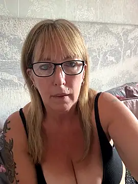 Hot-Toyah's Live Sex Cam Show