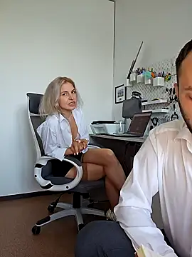 Lovebackground's Webcam Show