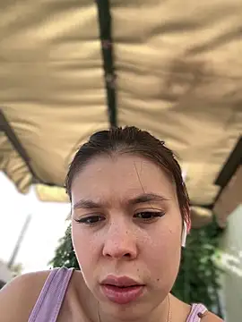 Idnkjustadeline's Live Sex Cam Show