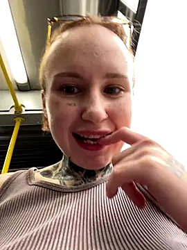 bebabenny's Live Sex Cam Show