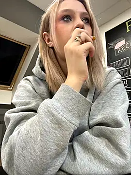 CaitlinSugar's Live Sex Cam Show