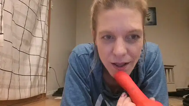 AddieAssets' Live Sex Cam Show