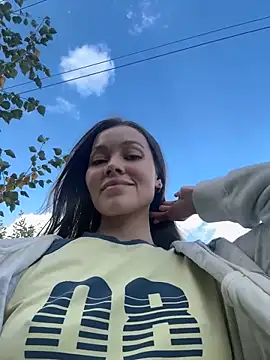 nicole111's Live Sex Cam Show