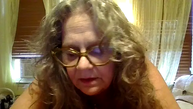 DestineeLoverGirl's Live Sex Cam Show