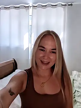 DiorDolly's Live Sex Cam Show