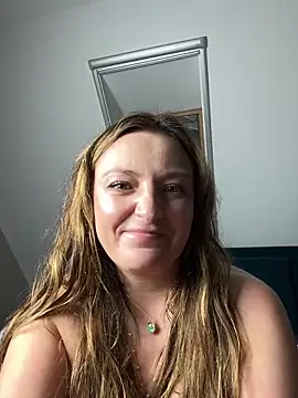 Velvetwitch87's Live Sex Cam Show