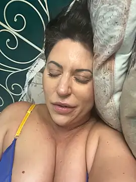 SashaThicc's Live Sex Cam Show