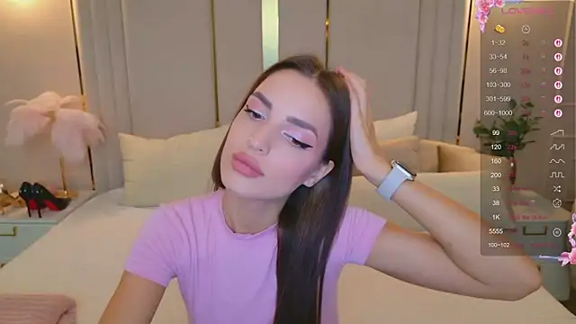 BellaHalles' Live Sex Cam Show