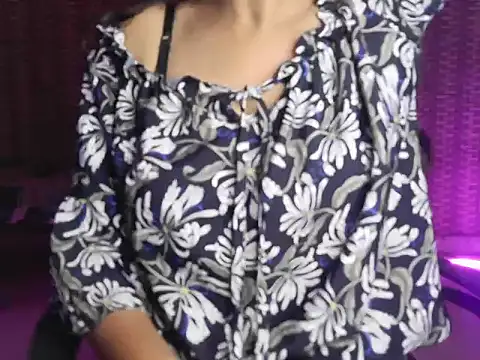 Aashhi_'s Webcam Show