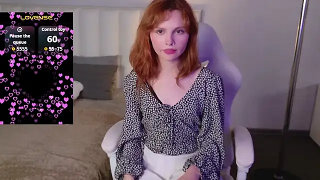 AlisHanson's Live Sex Cam Show