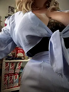 sammyqueenx21's Webcam Show