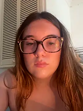 EmilyEast's Live Sex Cam Show