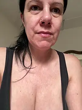 THESWEETBRUNETTE's Live Sex Cam Show