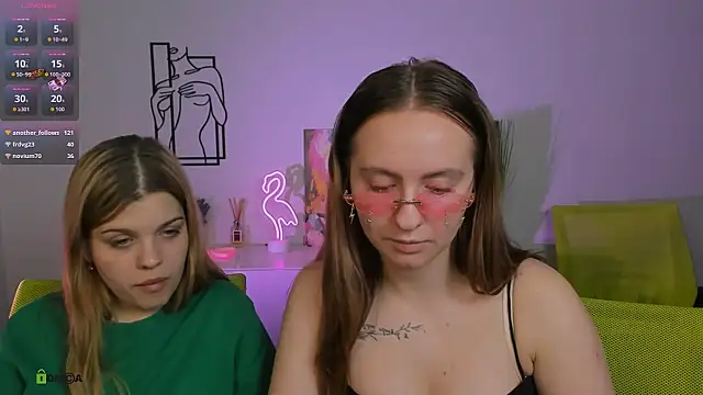 mila_glow1's Live Sex Cam Show