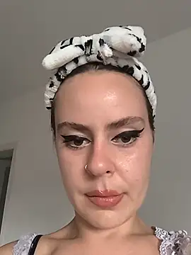 Stoned-baby69's Live Sex Cam Show