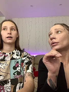 HotCaramellsTV's Webcam Show
