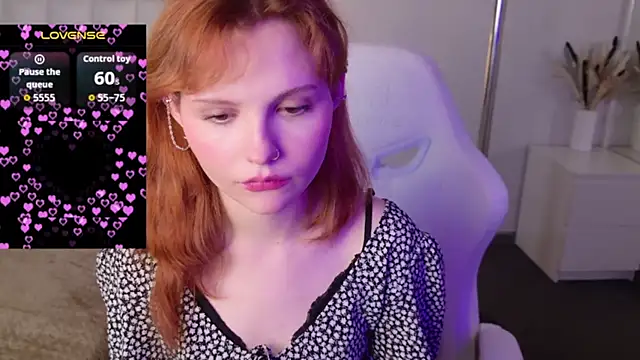 AlisHanson's Live Sex Cam Show
