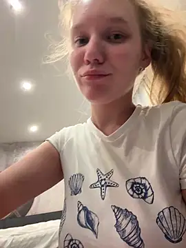 Ketitull's Live Sex Cam Show