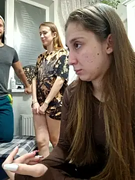 yourfavcouple_'s Live Sex Cam Show