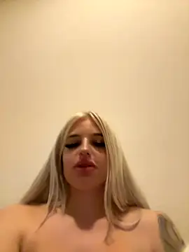 Steffi_Snowbunny's Live Sex Cam Show