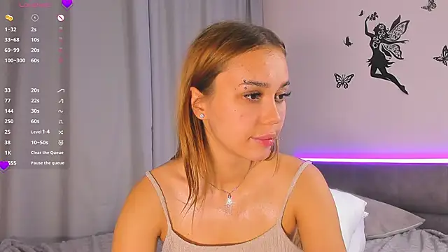 JuliannaBrice's Live Sex Cam Show