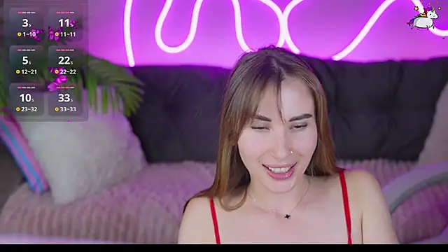 JennyyLuv's Live Sex Cam Show