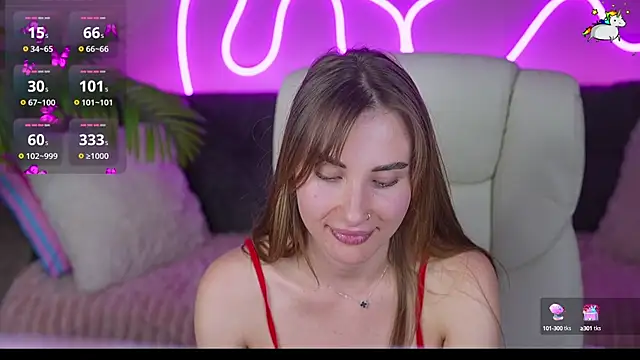 JennyyLuv's Live Sex Cam Show
