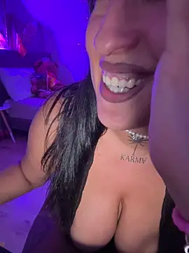 CarolaDrago's Live Sex Cam Show