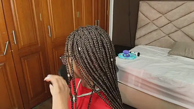Raquel_jones' Webcam Show