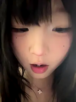 lelebaybay888's Webcam Show
