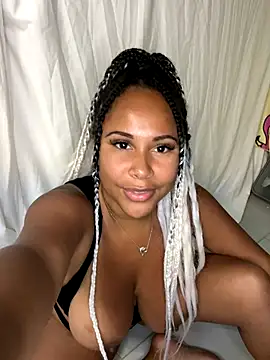 HaileyDiana's Live Sex Cam Show